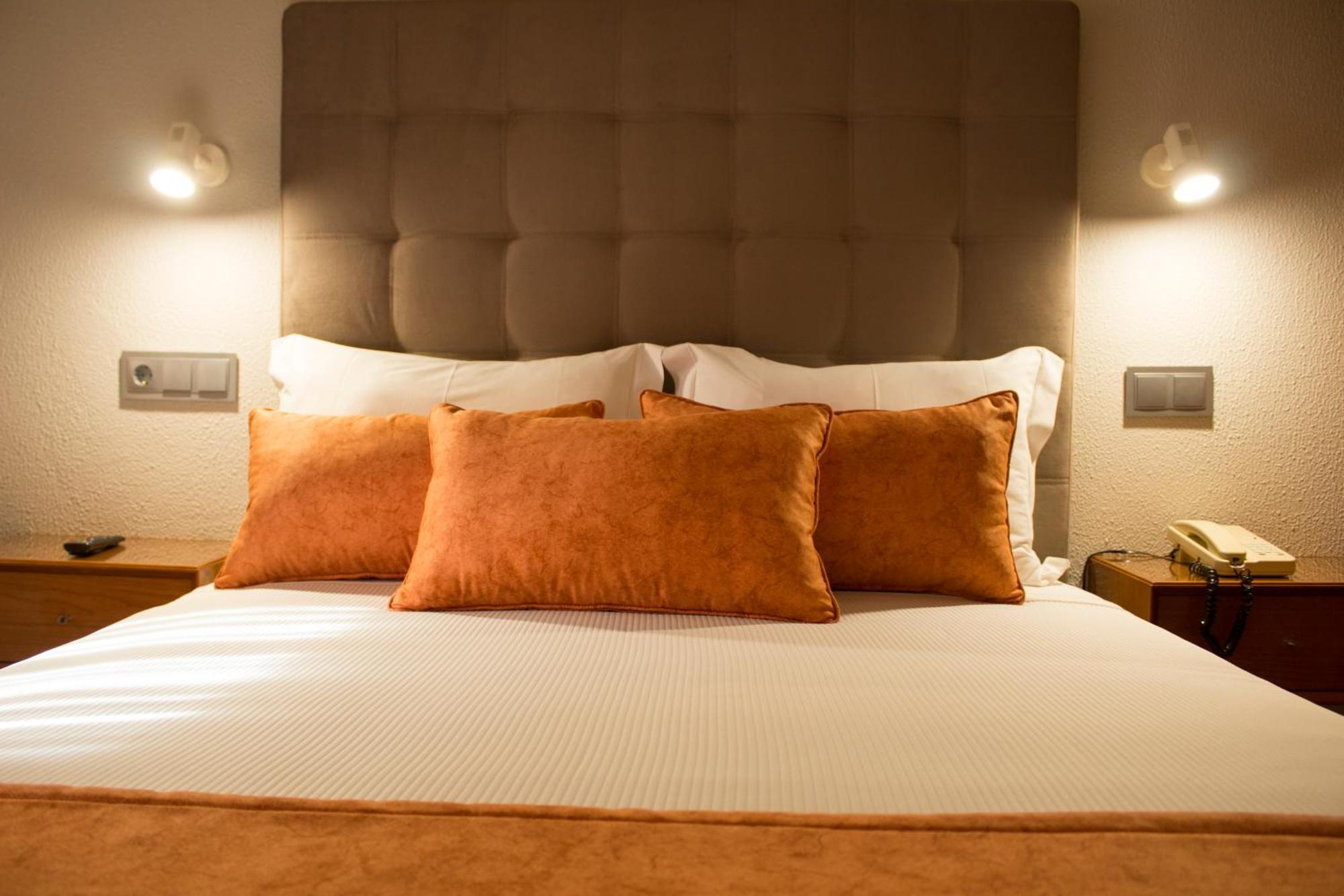 Lusitana Hotel Porto Quarto foto